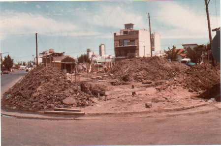 la piedra fundamental de la obra