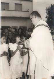 Las misas se celebrarían en un garaje